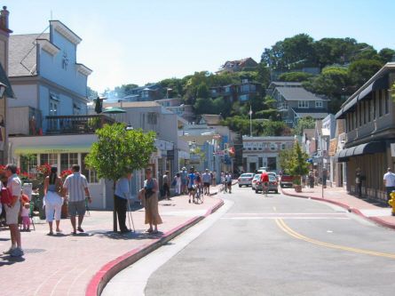 Downtown-Tiburon-on-a-sunny-afternoon.-445x333.jpg